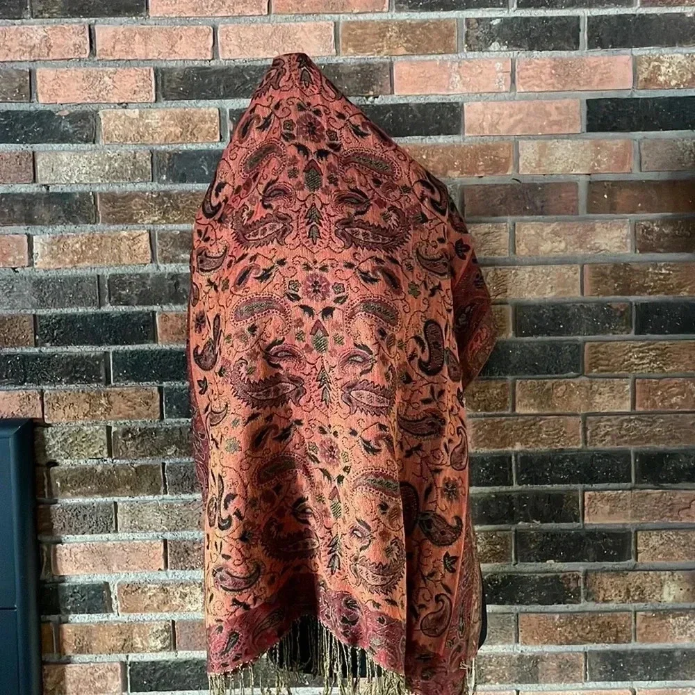Red‎ Floral Scarf